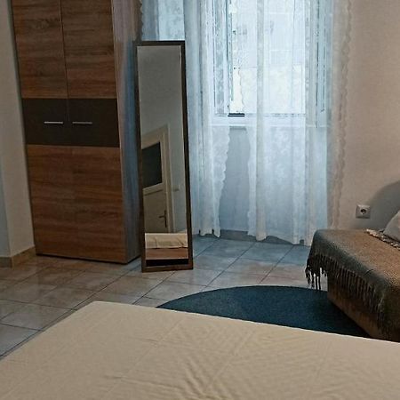 Studio Apartment Nika Split Exterior foto