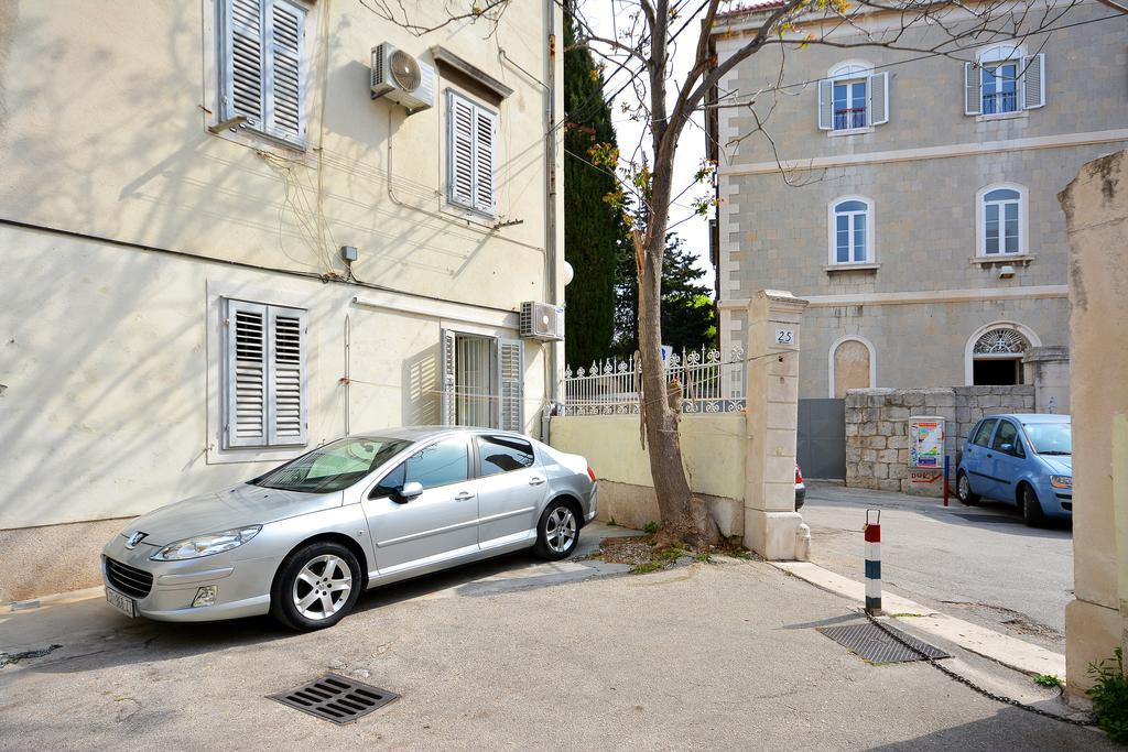 Studio Apartment Nika Split Exterior foto